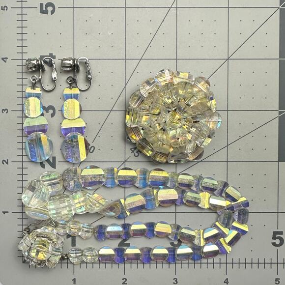 1950s vintage glass aurora borealis AB graduated beaded necklace earrings brooch - Picture 8 of 8